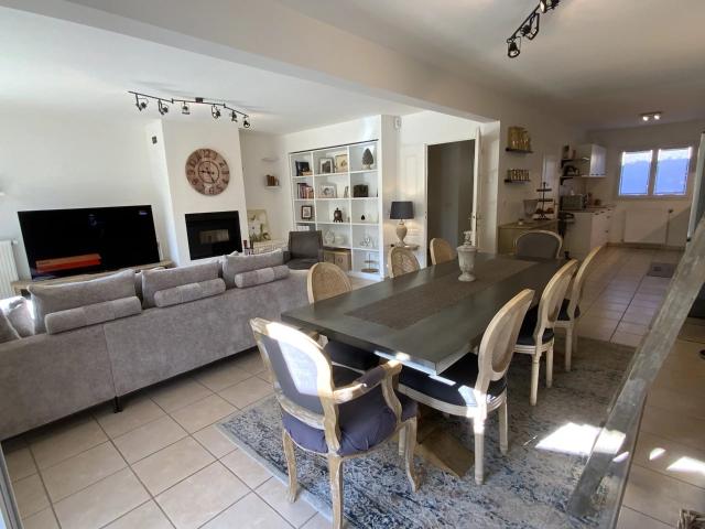 Maison familiale à Archamps, proche frontière genevoise et autoroute