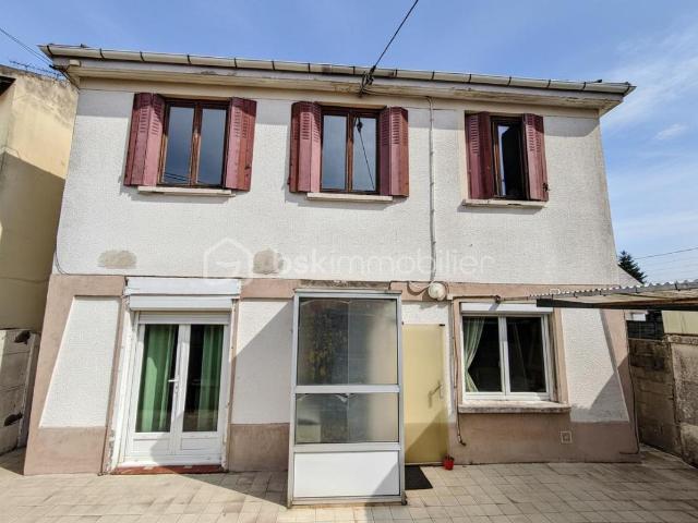 Maison familiale à saisir