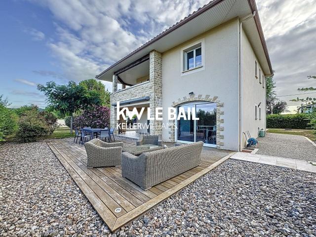 Maison familiale à Puy L Eveque 220m² Puy l'Evêque