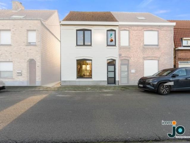 Maison familiale à vendre à Oudenburg, prête à être emmén.
