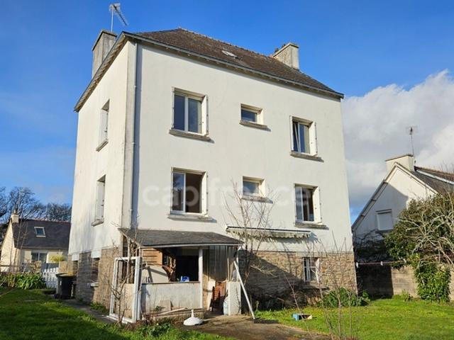 Maison familiale à vendre à Trégunc 103 m² Sous sol complet Grand terrain Proche plages et commodités
