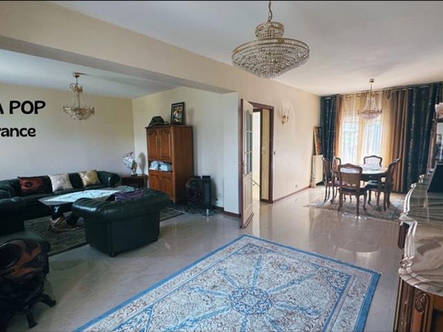 Maison familiale 134 m2 7 pièces 5 chambres à MONTFERMEIL 93