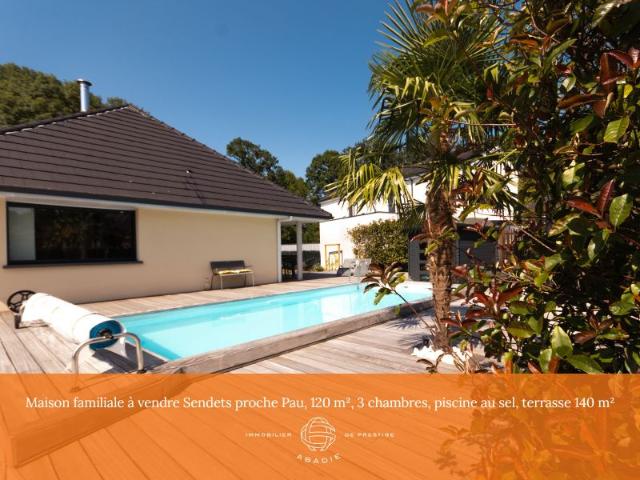 Maison familiale à vendre Sendets proche Pau, 120 m2, 3 chambres, piscine au sel, terrasse 140 m2