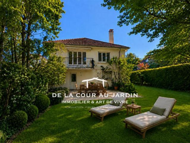 Maison familiale années 70 à rénover avec terrain arboré