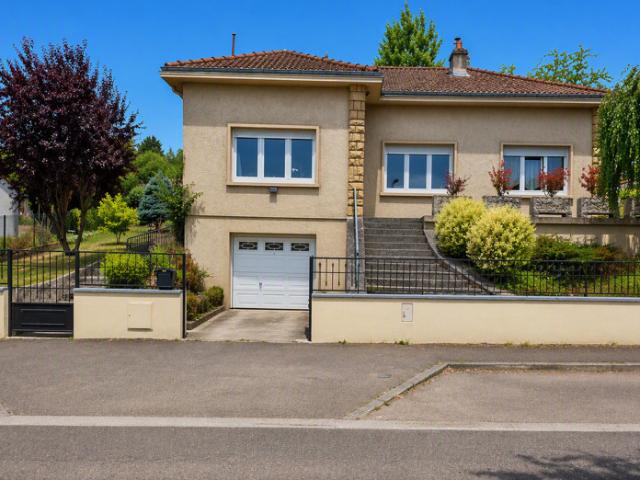 Maison familiale ARS SUR MOSELLE