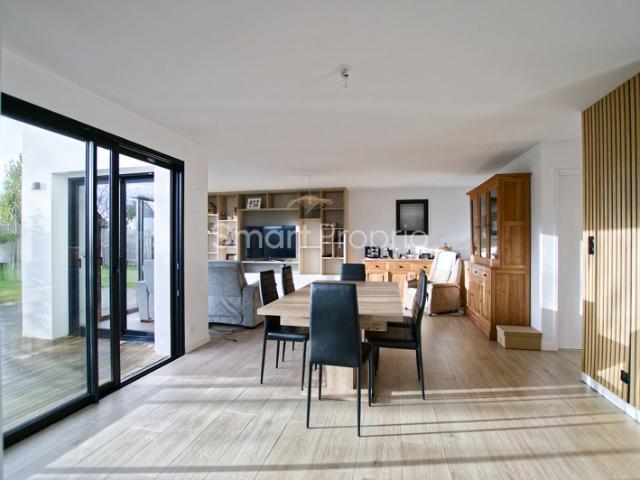 Maison familiale BBC 2024 avec suite parentale, jardin et