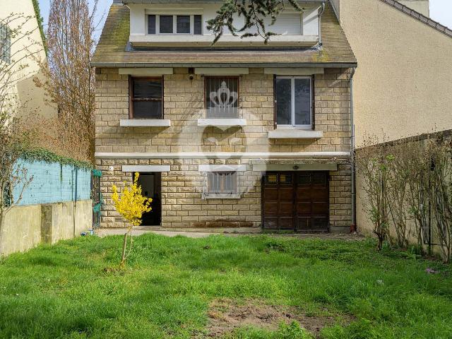Maison familiale Champigny Mairie