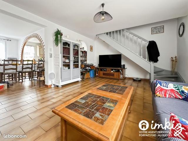 Maison familiale cle en main, DPE C, jardin et box