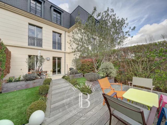 Maison familiale d’exception – Quartier de l’Ermitage, au pied du Château