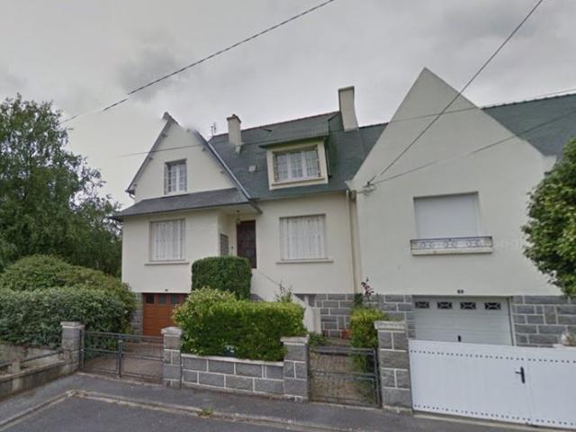Maison familiale dans un quartier tranquille