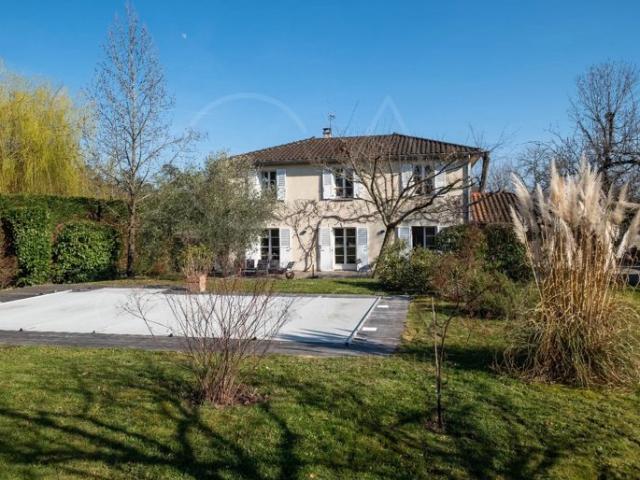 MAISON FAMILIALE DE CHARME 4 chambres + bureau + familiy room