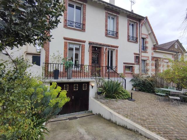 Maison familiale de charme – Colombes