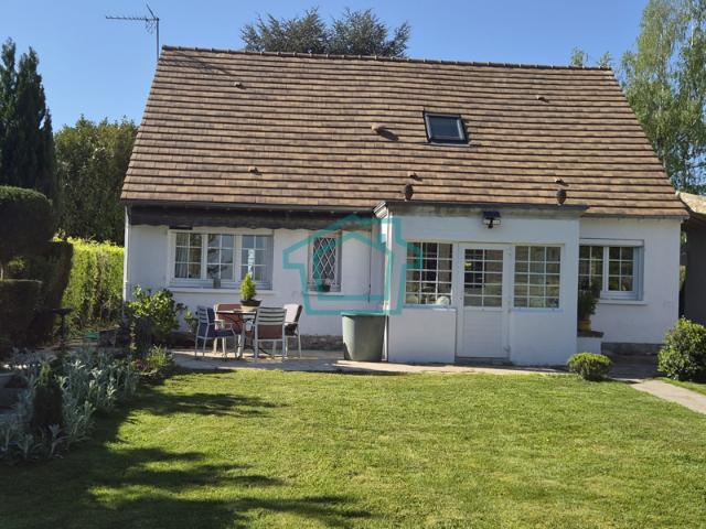 Maison familiale de charme de 140m2 à 5 min de Montfort l'Am