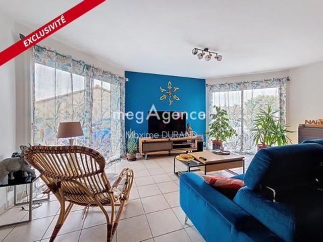Maison familiale de plain pied sur sous sol Jardin
