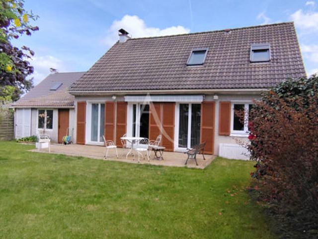 Maison Familiale de 141m², 5 chambres dans résidence prisée