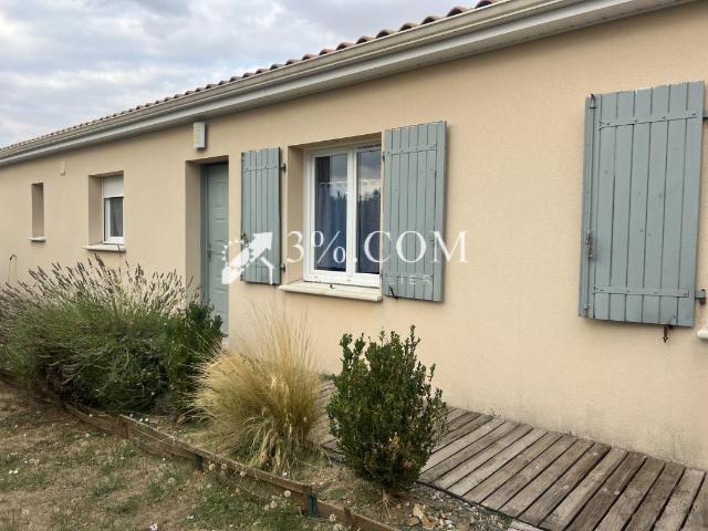 MAISON FAMILIALE DE 145 M2 SUR LA COMMUNE DE BENASSAY