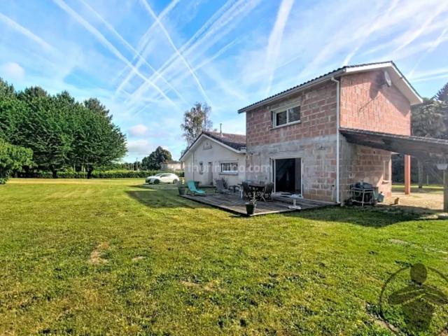 Maison familiale de 149 m² à Saint Martin d'Ary