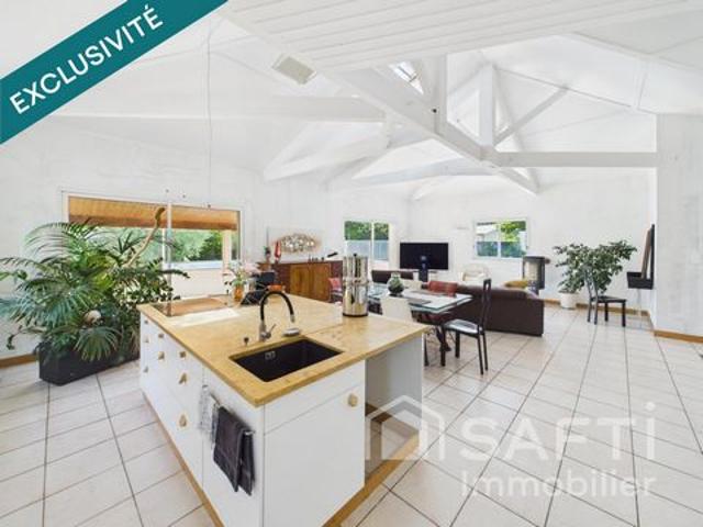 Maison familiale de 155 m2, 4 chambres, avec piscine, grand terrain et environnement calme – Le Taillan Médoc