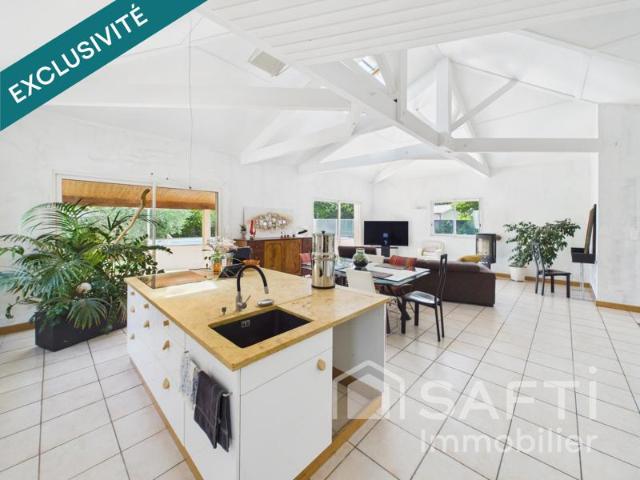 Maison familiale de 155 m2, 4 chambres, avec piscine, grand terrain et environnement calme – Le Taillan Médoc