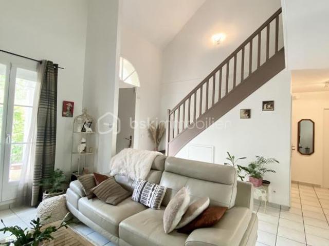 Maison familiale de 158 m² sans vis à vis avec grand jardin