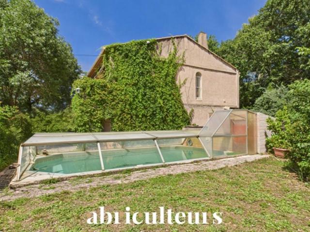 Maison familiale de 170 m² à fort potentiel en vente Aix en Provence 13590 Pont des 3 Sautets