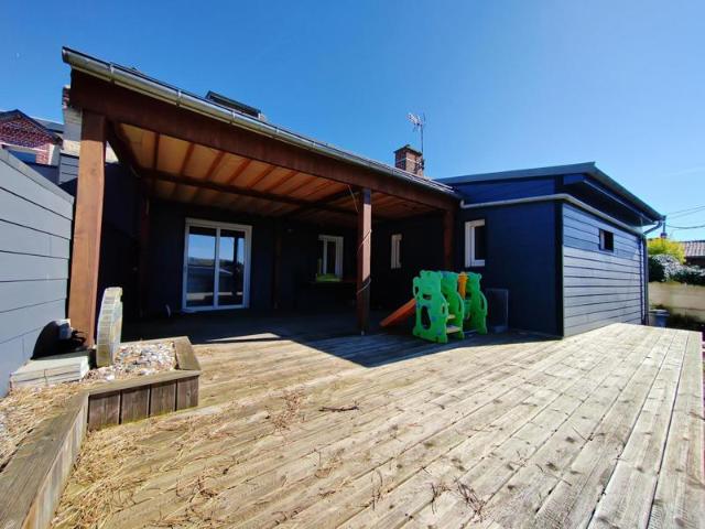 Maison familiale de 174 m² en semi plain pied
