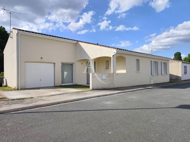 Maison familiale de 101 m² avec jardin et verdure