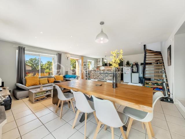 Maison familiale de 109 m² sur terrain de 675 m² avec carport – Fort potentiel