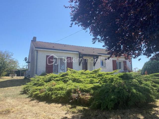Maison familiale de 112 m² sur terrain constructible de 1 756 m² avec piscine et hangar