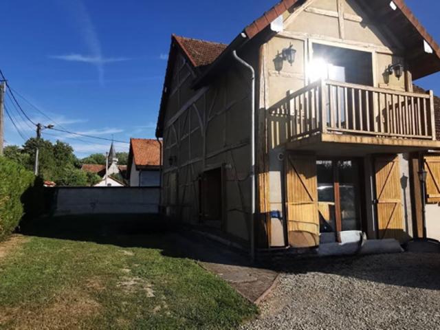 MAISON FAMILIALE DE 127M2/ PISCINE/ 3 CHAMBRES/ GARAGE