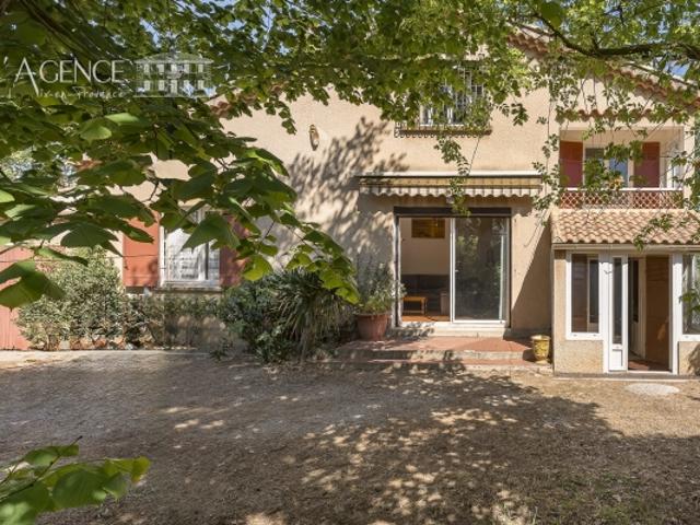Maison familiale de 130 m² avec appartement indépendant de 25