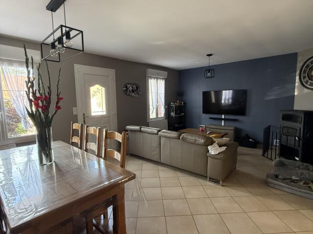 Maison familiale de 139,64 m2 avec grand jardin et double garage Rivière 20 min d'Arras