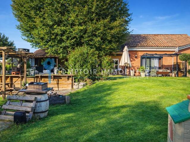 Maison familiale de 240 m2 sur parc arboré de 3 700 m2 Pro