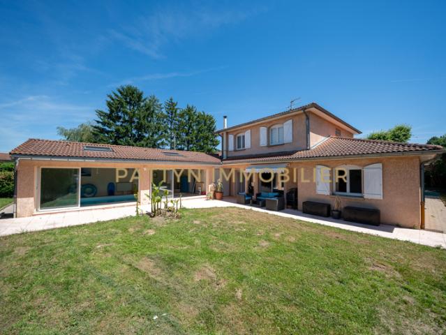 Maison familiale de 200 m2 avec appartement indépendant, pis