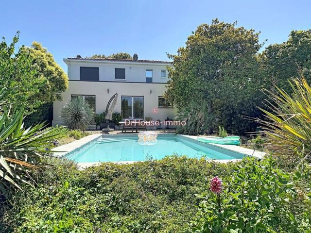 Maison familiale de 200 m² habitables, 5 chambres jardin et tout confort de vie intérieur et extérieur