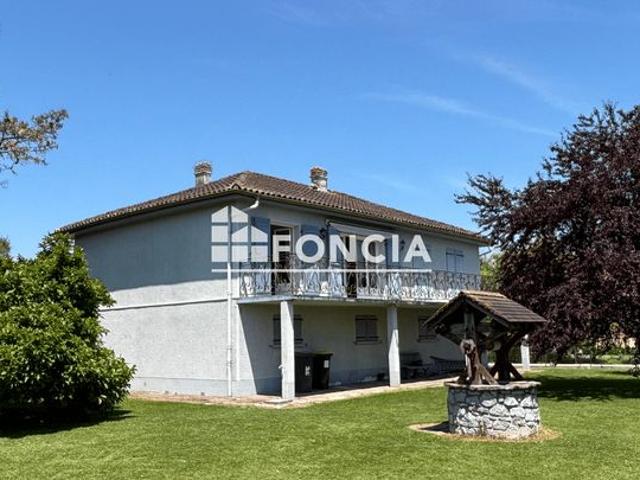 Maison familiale des années 70 au calme MASLACQ