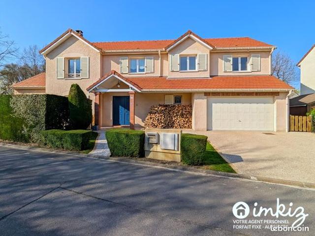 Maison familiale d'exception, jardin et garage