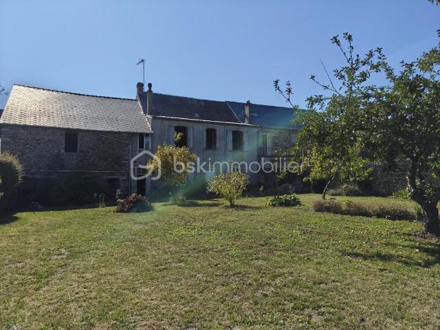 Maison familiale en pierre avec jardin Couptrain