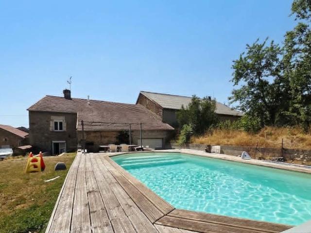 Maison familiale entre Nogent et Montigny le Roi