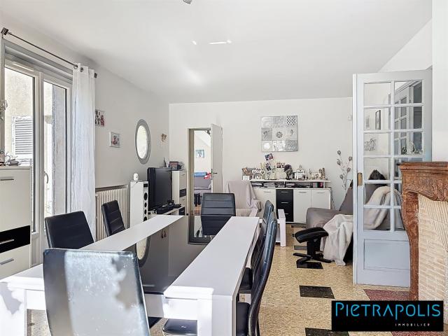 Maison familiale espace profession libérale 237m² La Chapelle de Guinchay