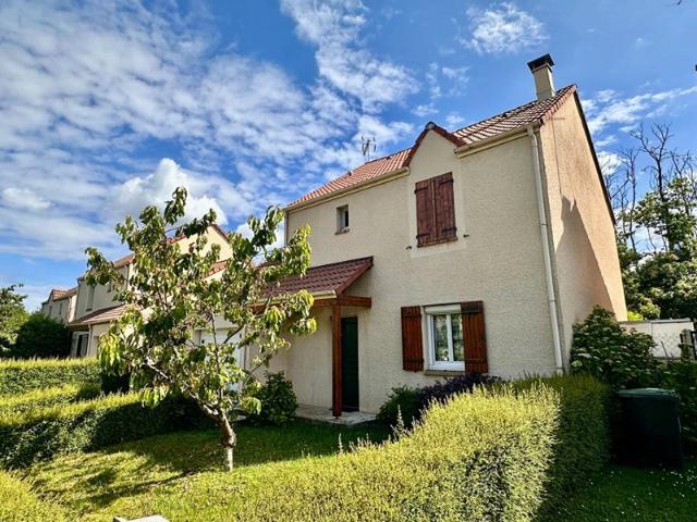 Maison familiale Haut Montmorency dans voie privée
