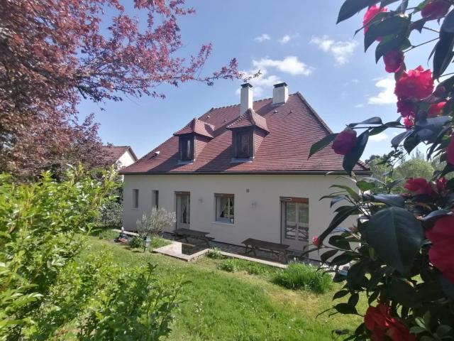 Maison familiale La Souterraine 157m² La Souterraine