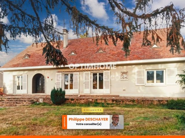 Maison Familiale Plain Pieds élevée sur sous sol de 230 m² 10 pièces 5 Chambres Terrain 4000 m² environ 87190 MAGNAC LAVAL