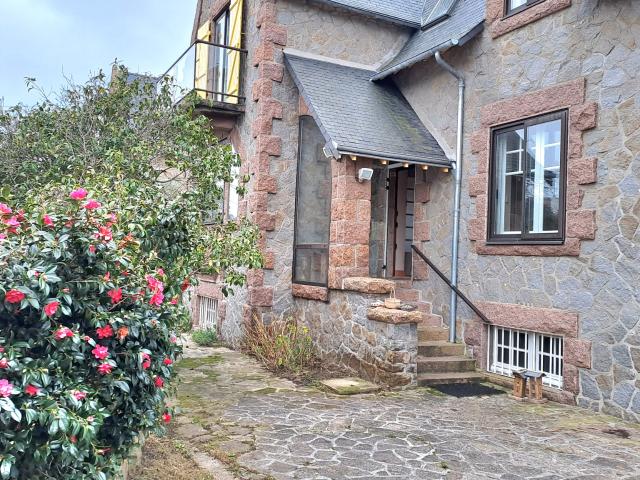 Maison Familiale, proche mer et port, Terrain clos
