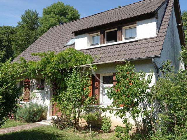 Maison familiale R+2 4 chambres, véranda et sous sol