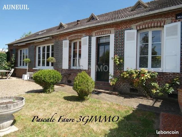 Maison familiale rare à Auneuil | Jardin paysagé 875 m² | Centre ville commerces