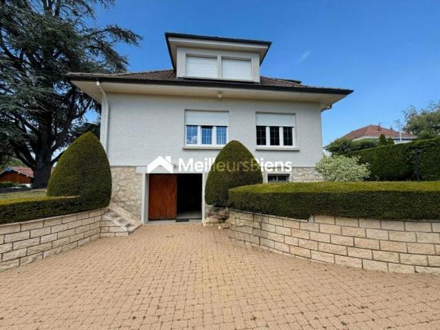 Maison familiale rénovée 160 m² à Delle avec grand jardin
