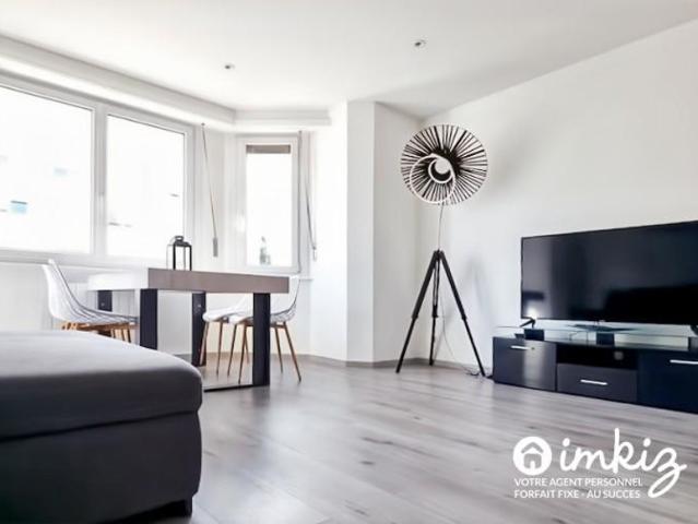 Maison familiale rénovée avec potentiel locatif