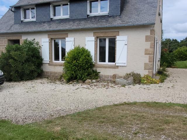 Maison Familiale, sur terrain arboré, idéalement située