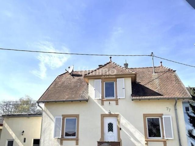 Maison familiale sur terrain de 10,88 ares
